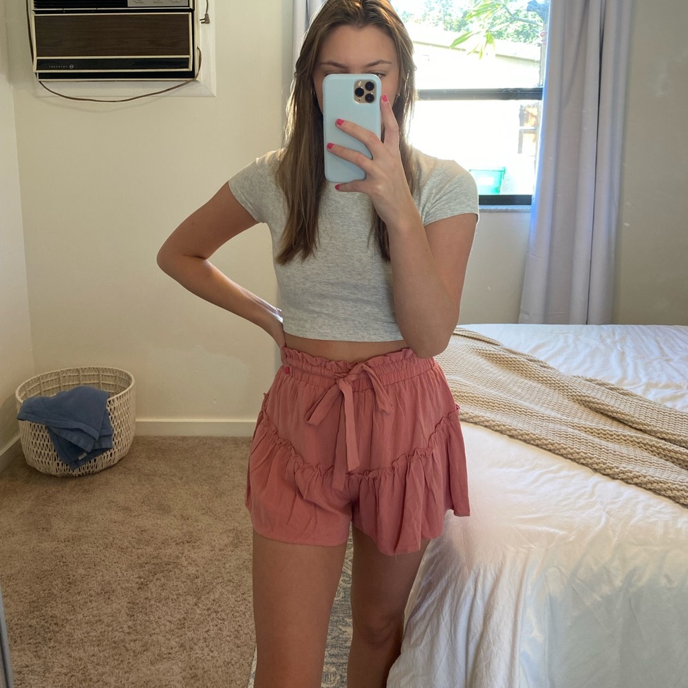 Mauve-pink flowy shorts